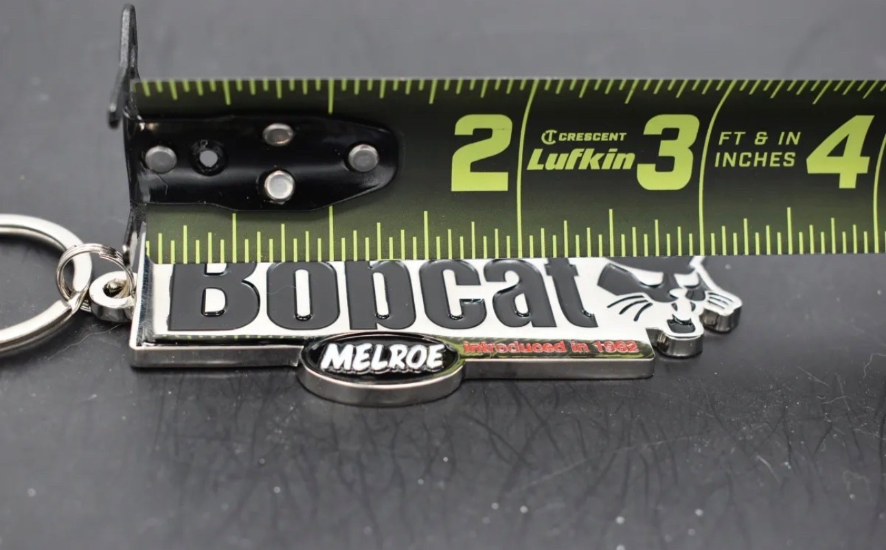 Bobcat «steer skid» equipment emblem keychain