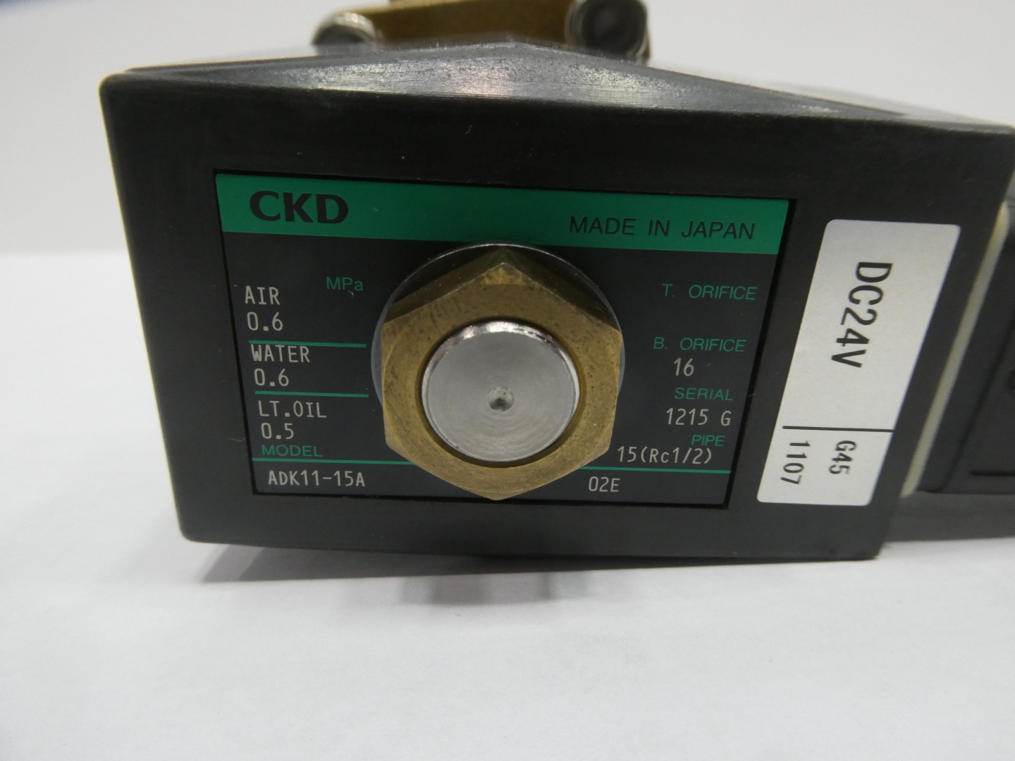 Ckd ADK11-15A Solenoid Valve 24v-dc 3/4in Npt 0.6mpa