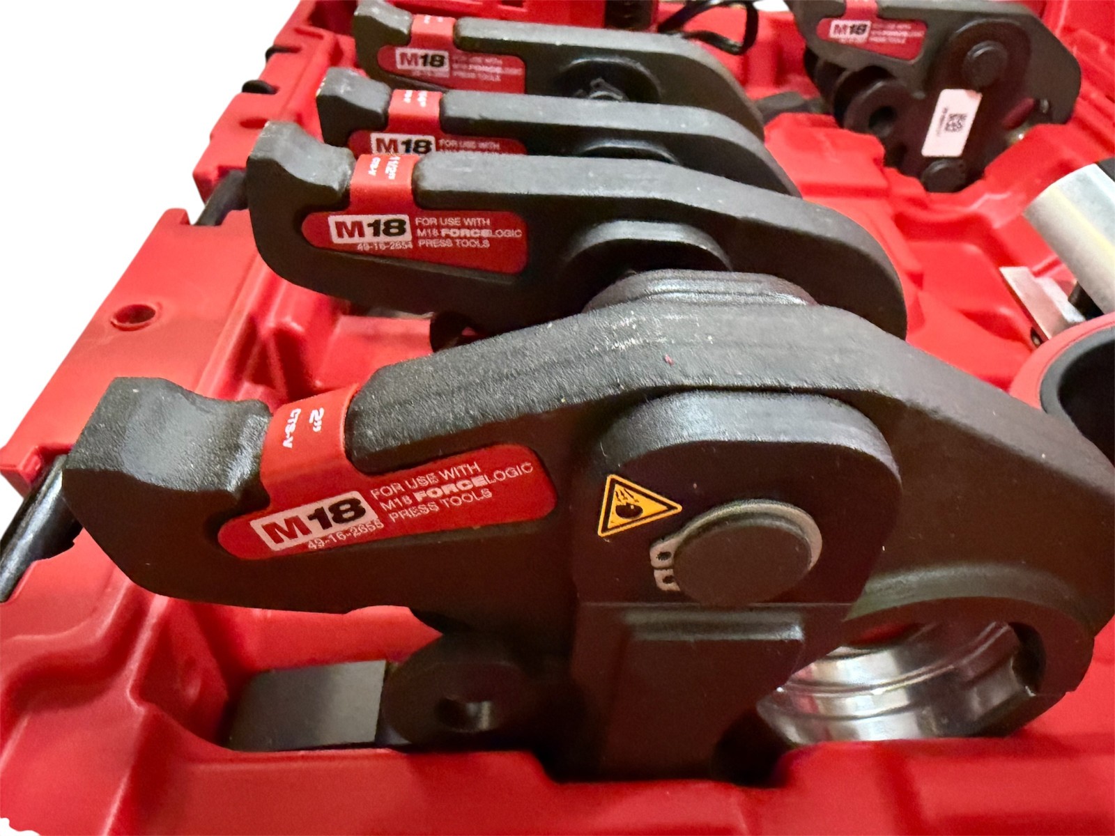 Milwaukee 2473-22 M12 12-Volt Lithium-Ion Force Logic Cordless Press Tool Kit