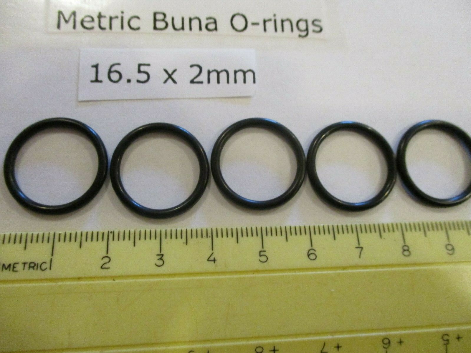 16.5mm ID x 20.5mm OD x 2mm thick O-ring. Buna-70. Quan 5.