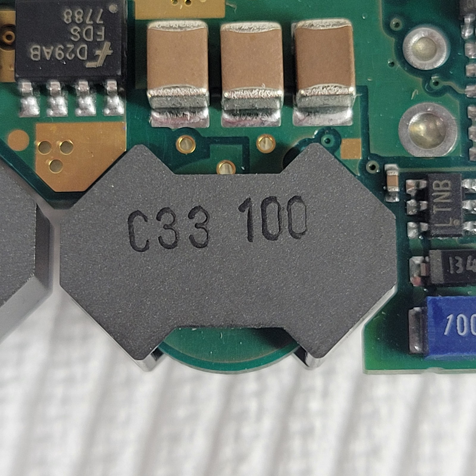 Bel Power / Power-One QM48T50015-NAA0 DC-DC Converter 36-75V In 1.5V 50A 75W