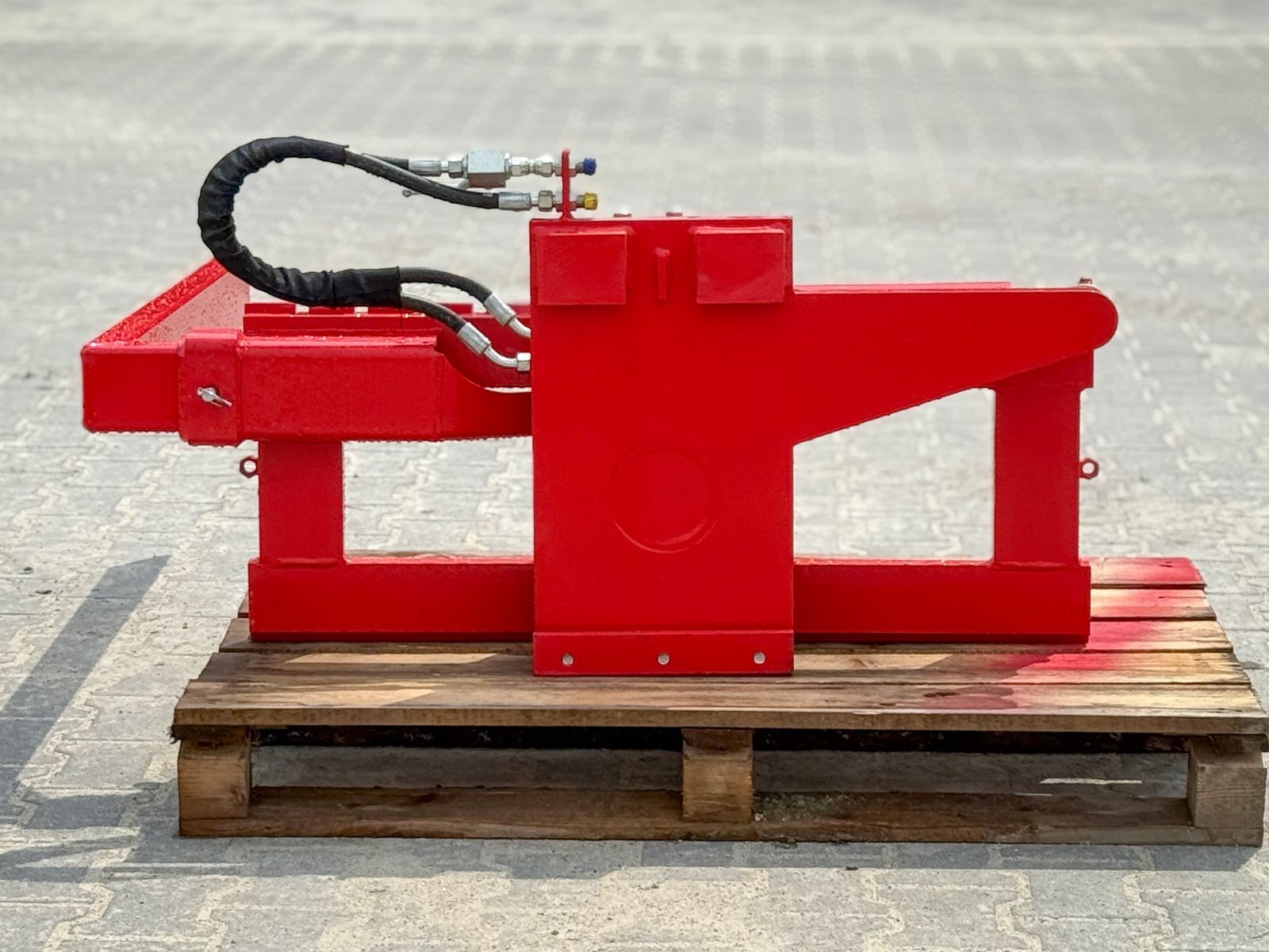 Crate turning device for forklift with holding arm FEM2 ISO2 pallet turner lathe