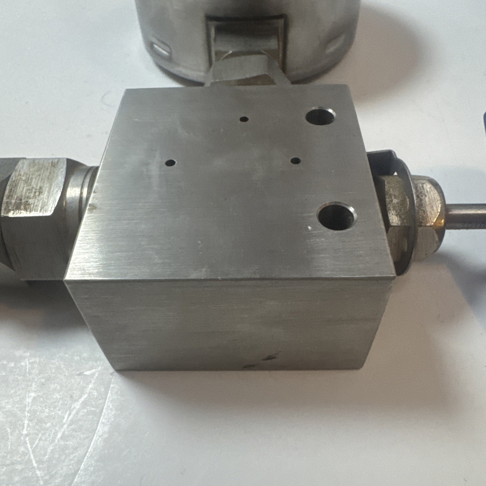 Autoclave Engineers 30VM9072-WO High Pressure Needle Valve MWP 30,000 PSI @ RT