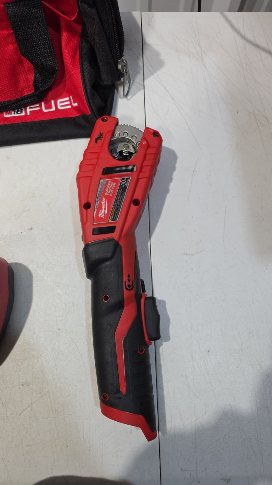 M12 12V Lithium-Ion Cordless Copper Tubing Cutter Kit with 1.5 Ah Battery, Charg