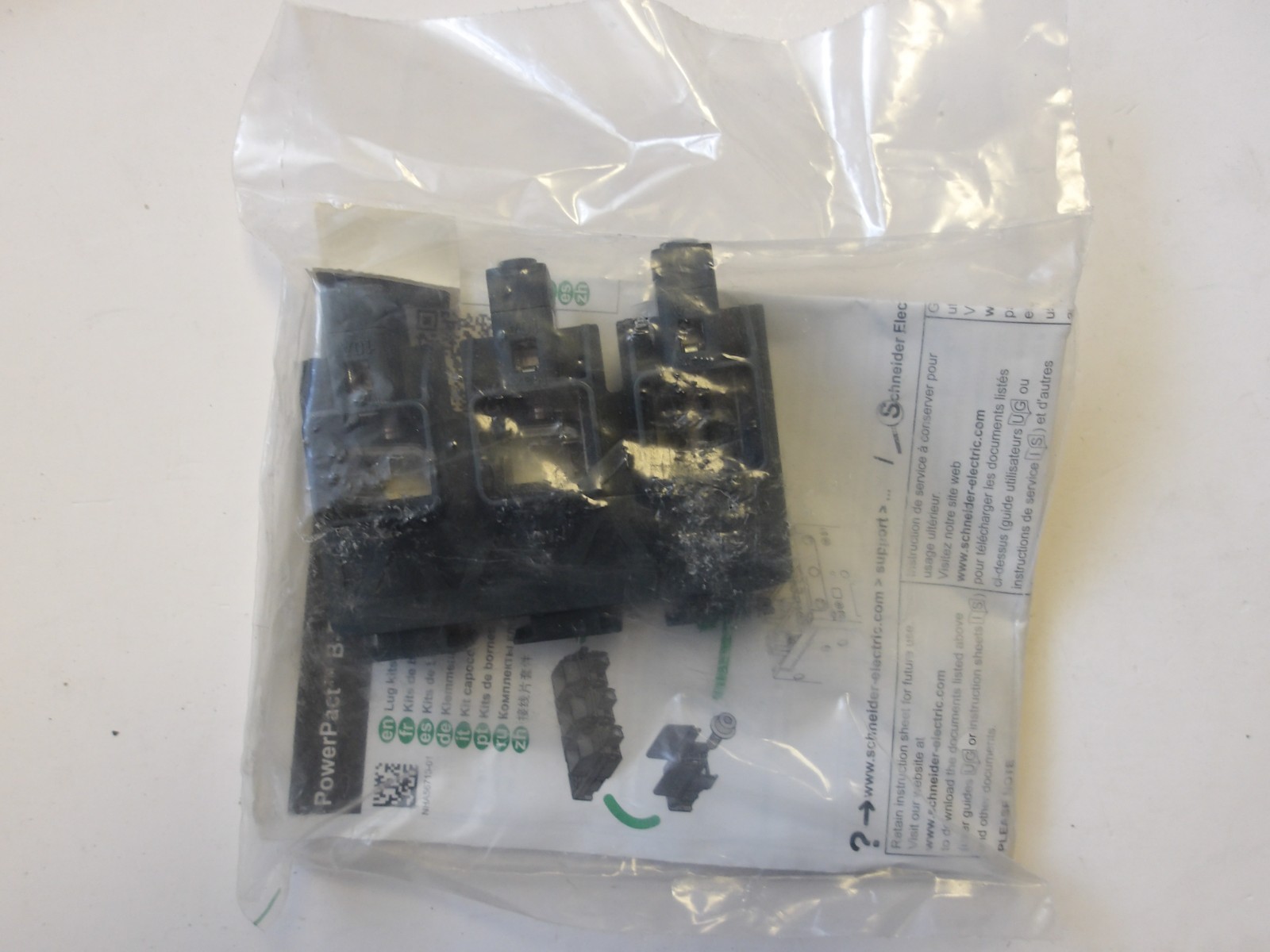 SCHNEIDER ELECTRIC P/N:LV426974 LUG CONNECTOR 3POLE 15-125A COPPER 15-100A ALU