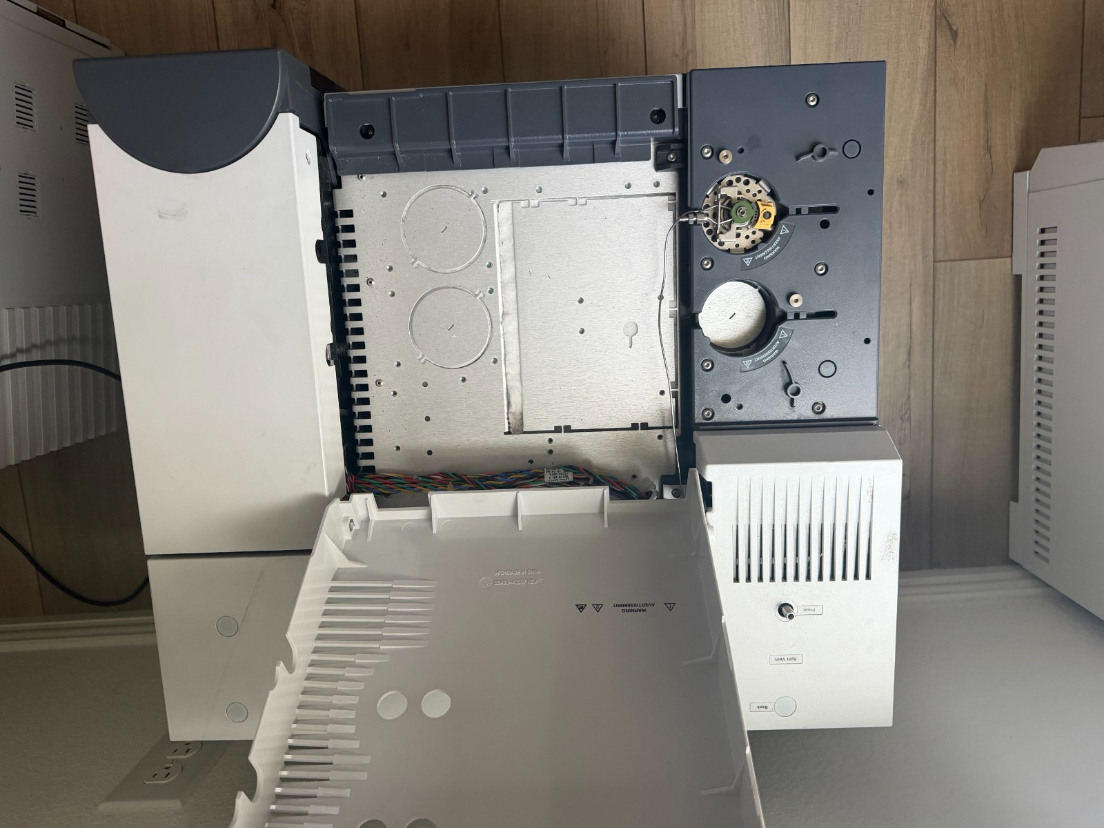Agilent Technologies 7890B Gas Chromatograph System