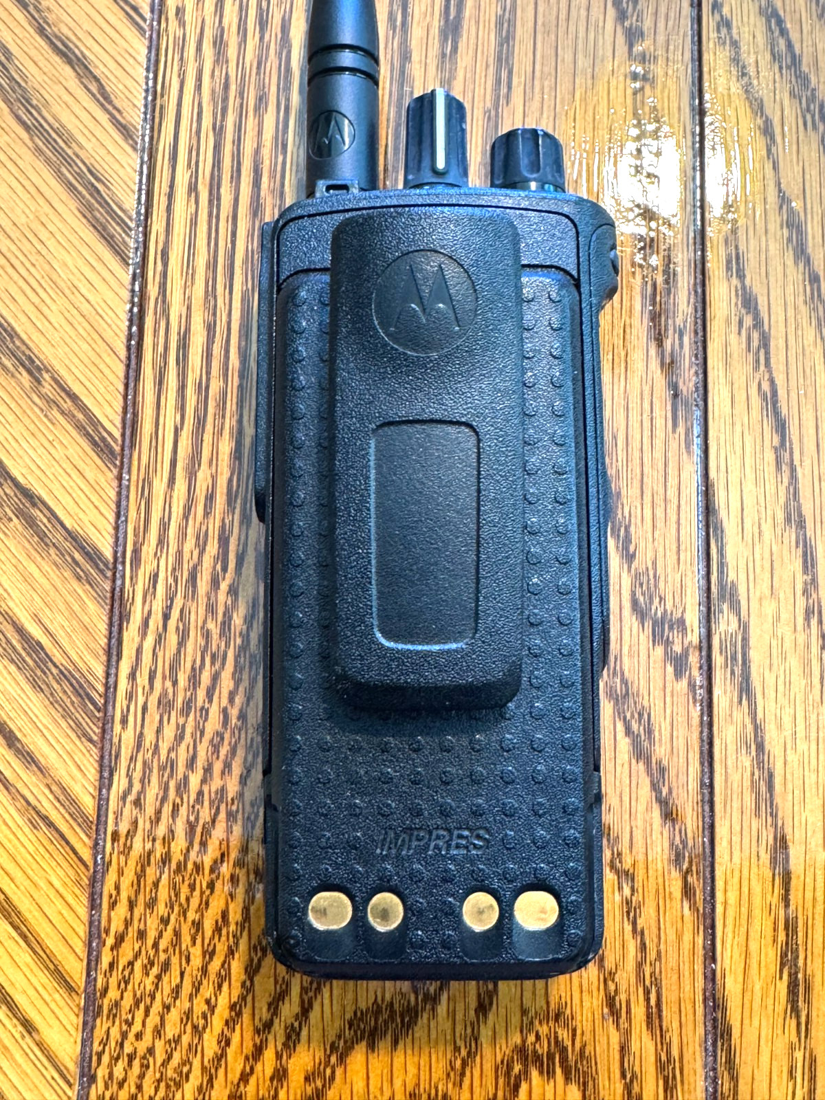 Motorola XPR7550e 403-512 MHz UHF AAH56RDN9WA1AN great condition