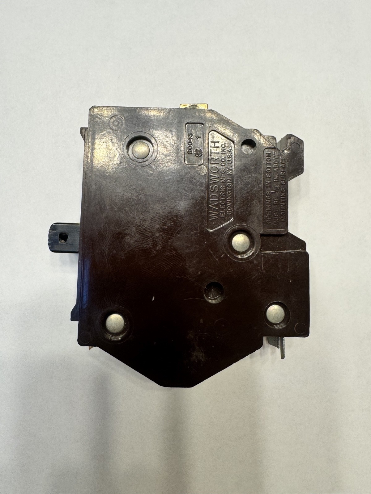 WADSWORTH 15 AMPERE Tandem Twin Single Pole Breakers