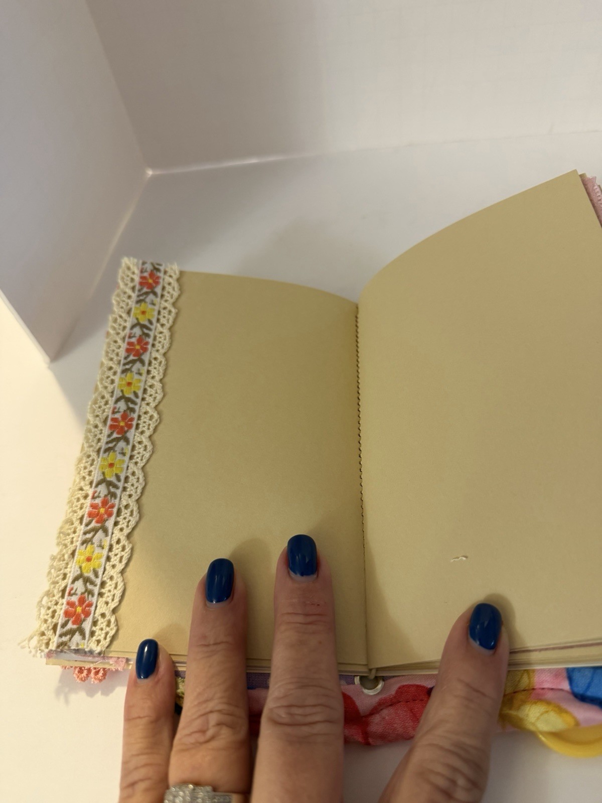 Handmade Junk Journal Beautiful Butterfly Material Measures 6.5×5.5 – Eclectic