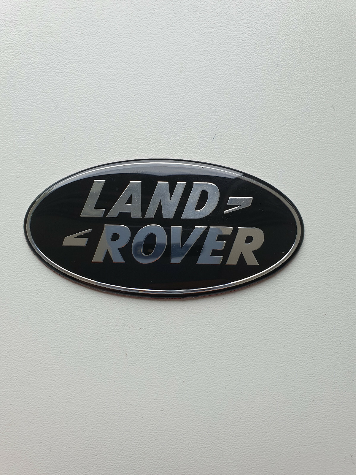LAND ROVER GRILLE EMBLEM BLACK /SILVER FRONT GRILL OVAL BADGE SYMBOL LOGO