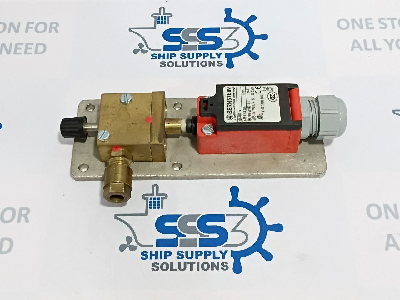 Bernstein I88-U1Z w Limit Switch 608.6103.008 AC15 Ue 240V/Ie 3A Ui 250V IP65