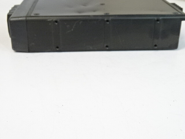 Motorola PM1200 Low Band (A) 29.7–37MHz 120 Watt Model AAM32BMD9PW5AN
