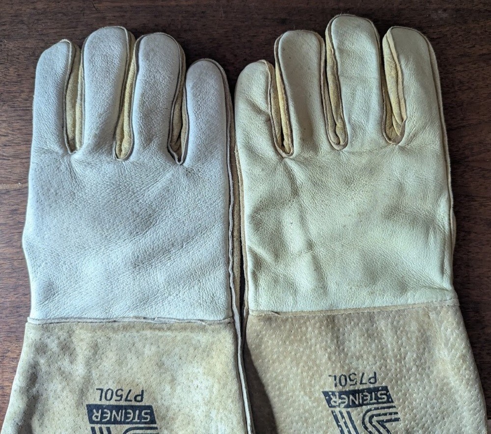 Steiner P750-L Welding Gloves, Gauntlet Cuff, Straight Thumb, Leather, READ
