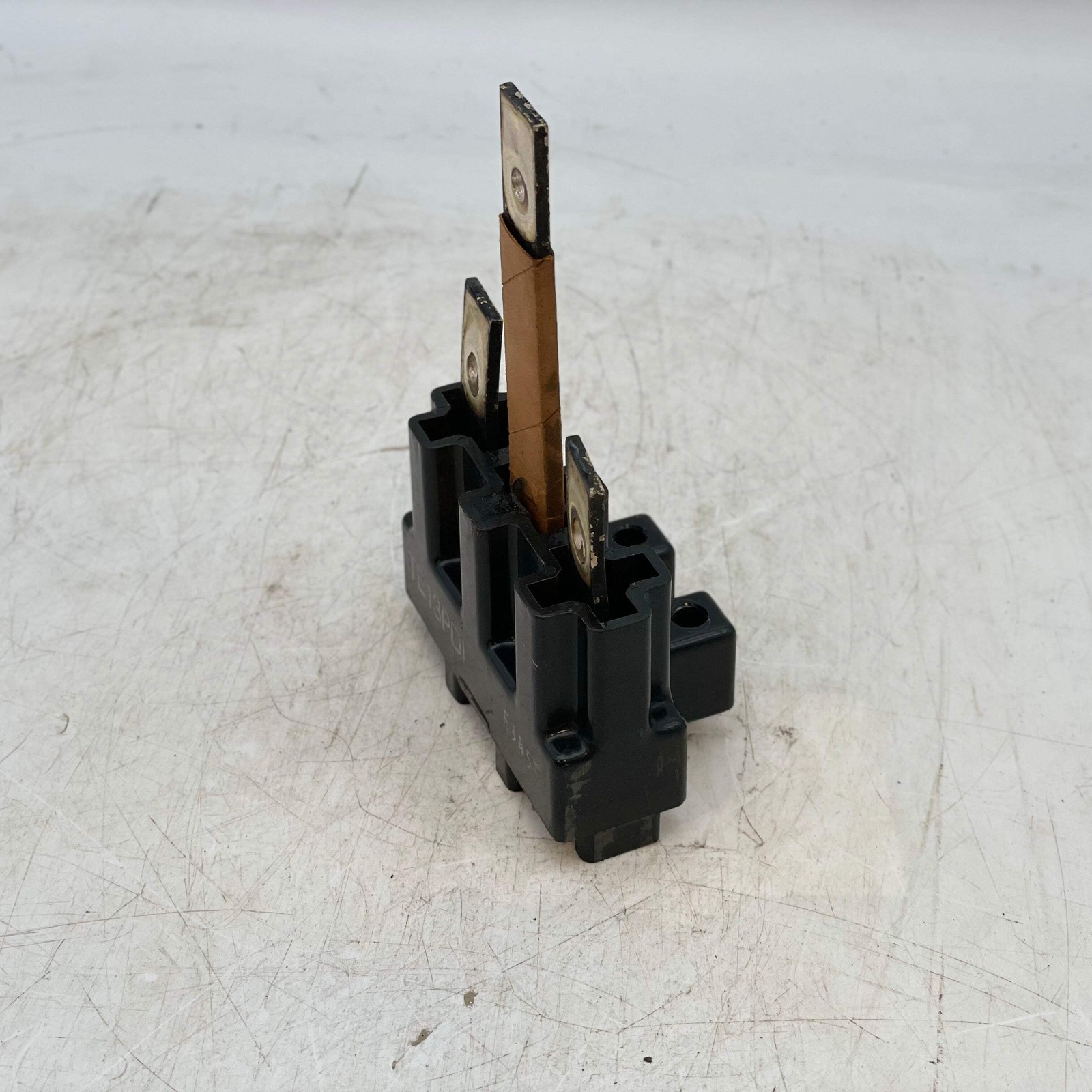 GE TE13PD1 Plug-In Mounting Base Assembly, 150A, 3P (Used)