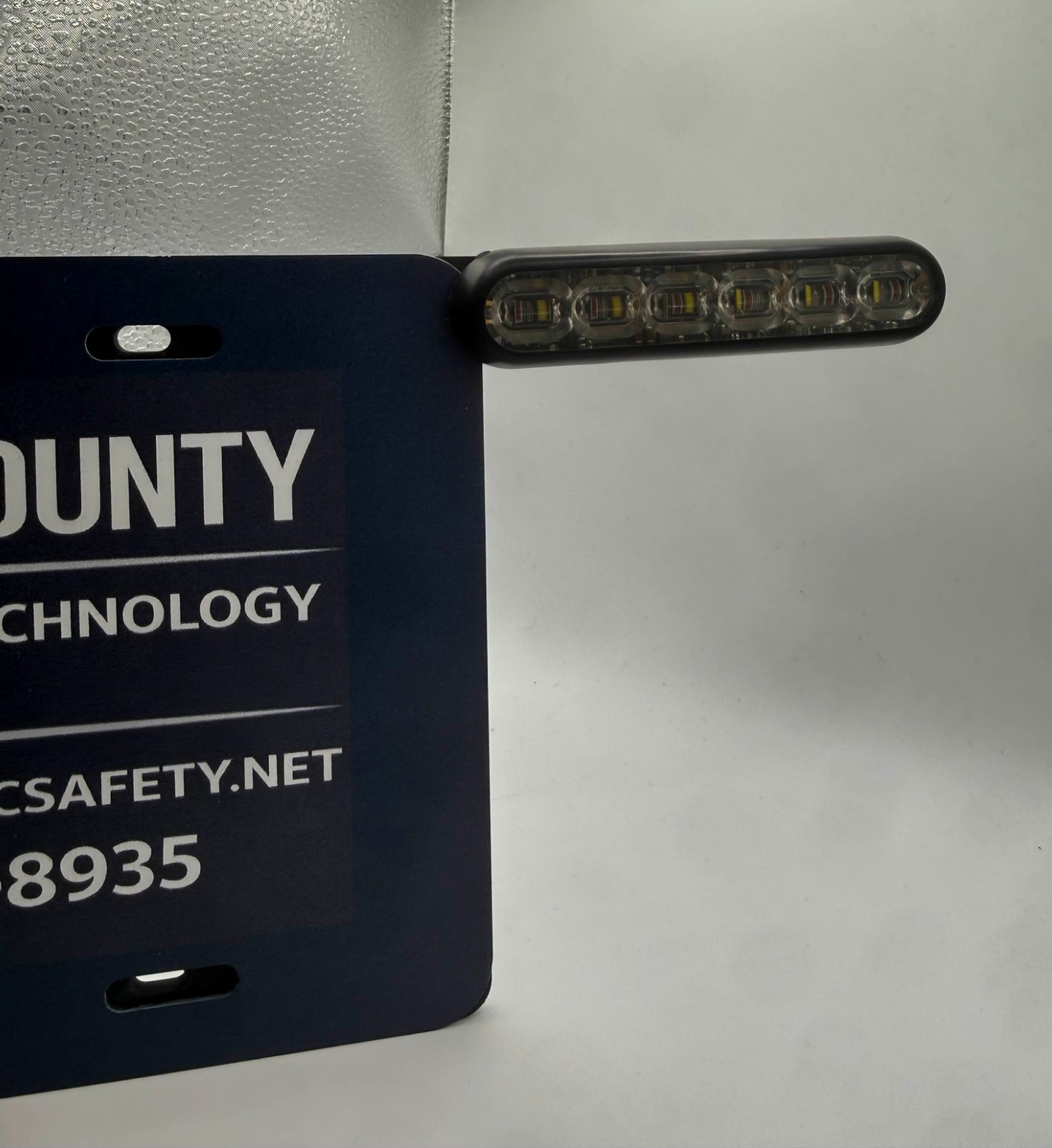 SoundOff Signal mPower 4″ Horizontal License Plate Bracket