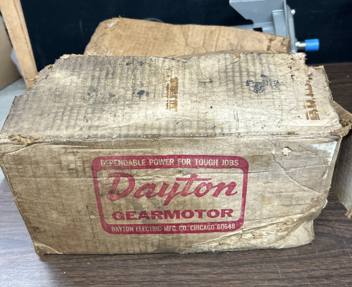 Dayton Gearmotor Model 5K940, 60RPM, 1/4Hp Ratio 29:1, 60Hz