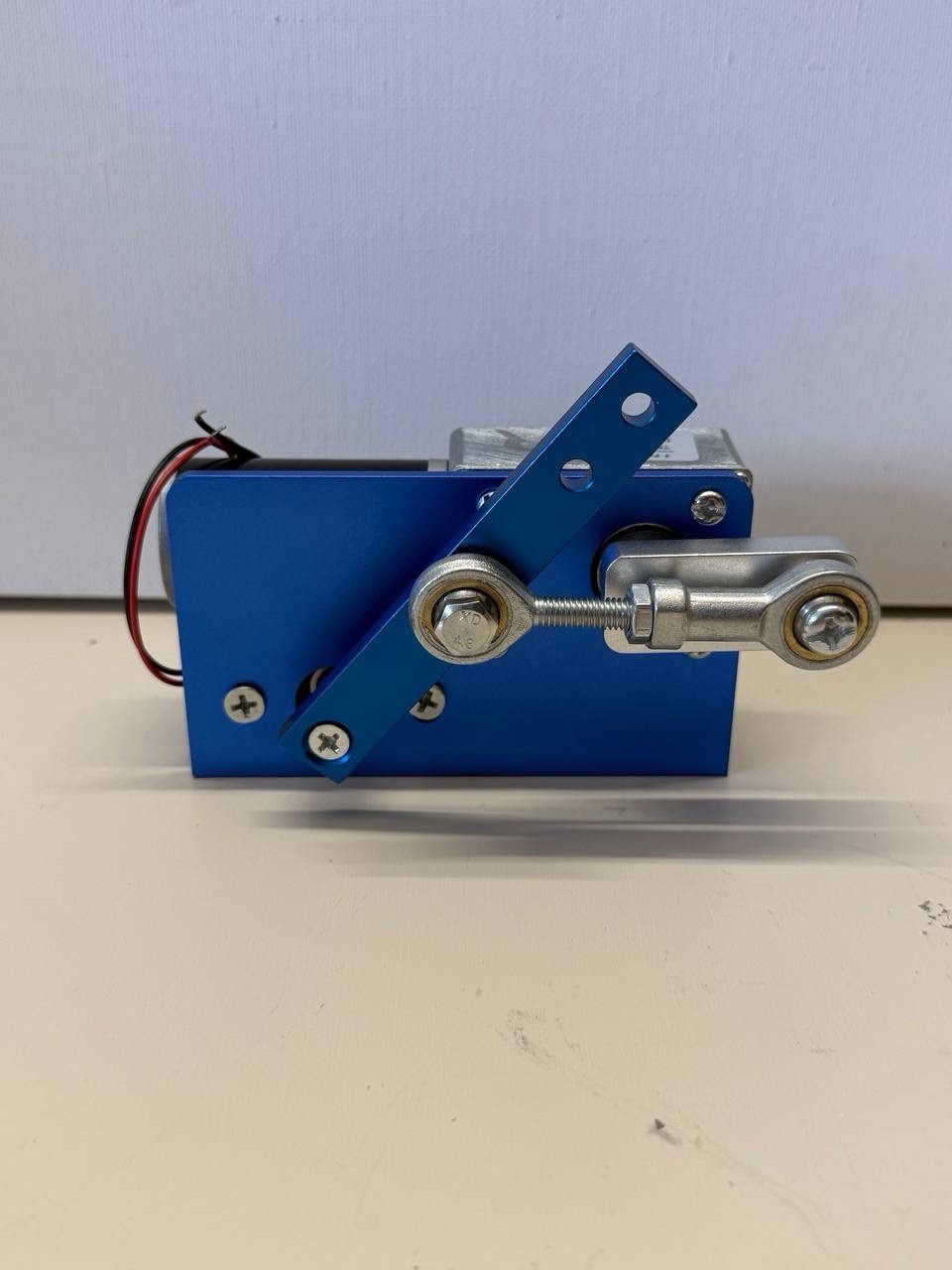 DIY Design 12V Linear Actuator Reciprocating Motor 8RPM Adjustable 90° Stroke