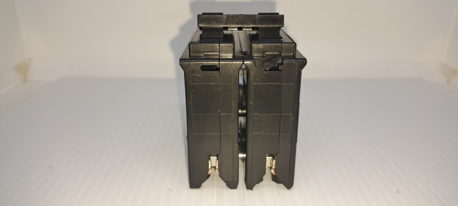 SQUARE D HOM230 30 AMP 2 POLE 120/240V CIRCUIT BREAKER TYPE HOM FLAW