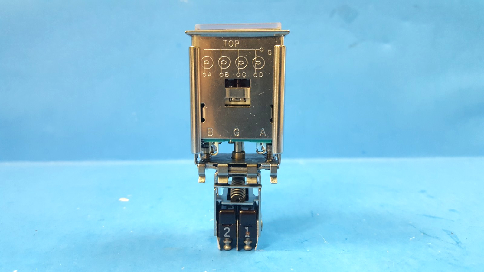 Indicating Switch, EATON, DPDT, 10EA1C1F10N4(R)R1V12FIRE, w/microswitch