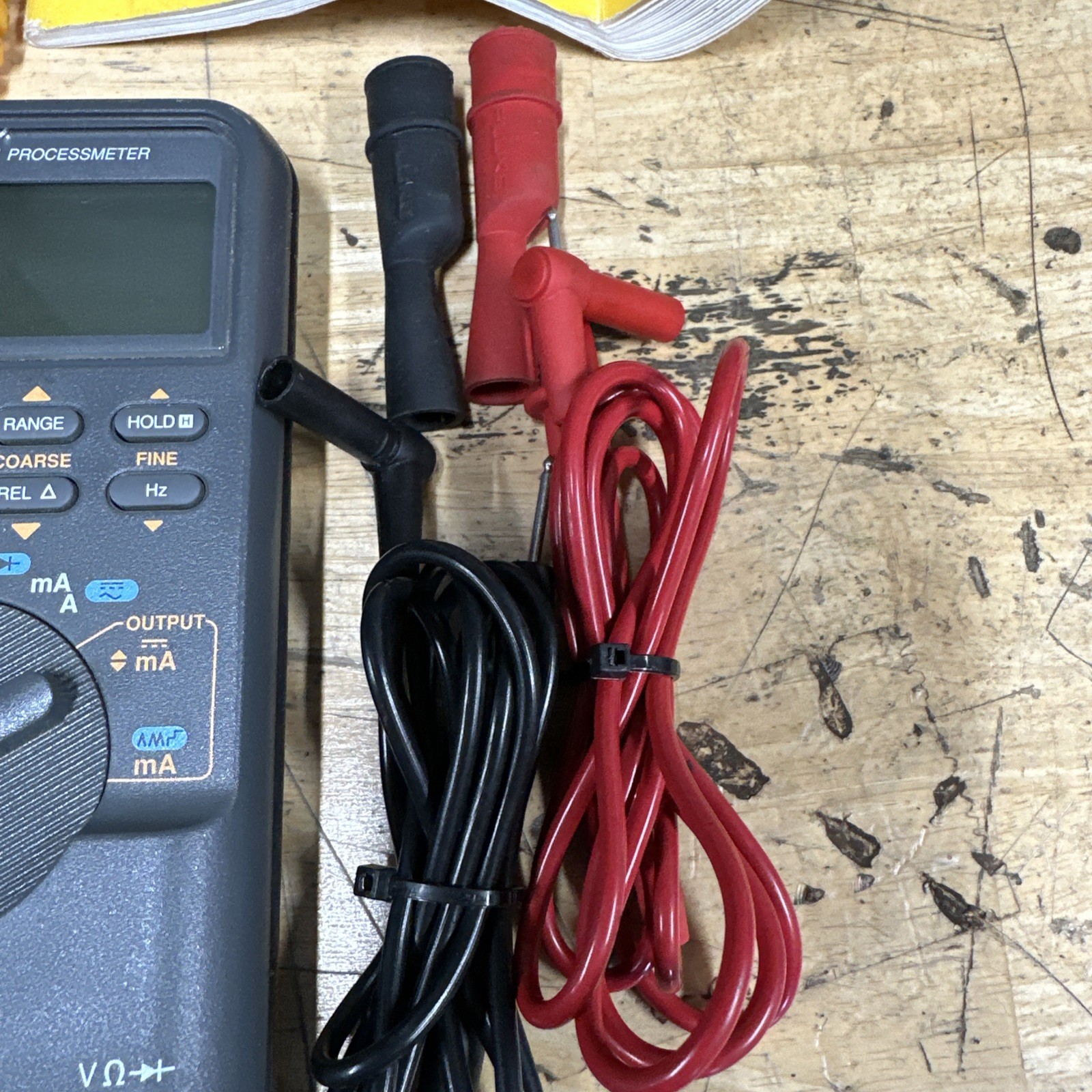 Fluke 787 ProcessMeter W / Soft Case, Leads & Alligator Clips