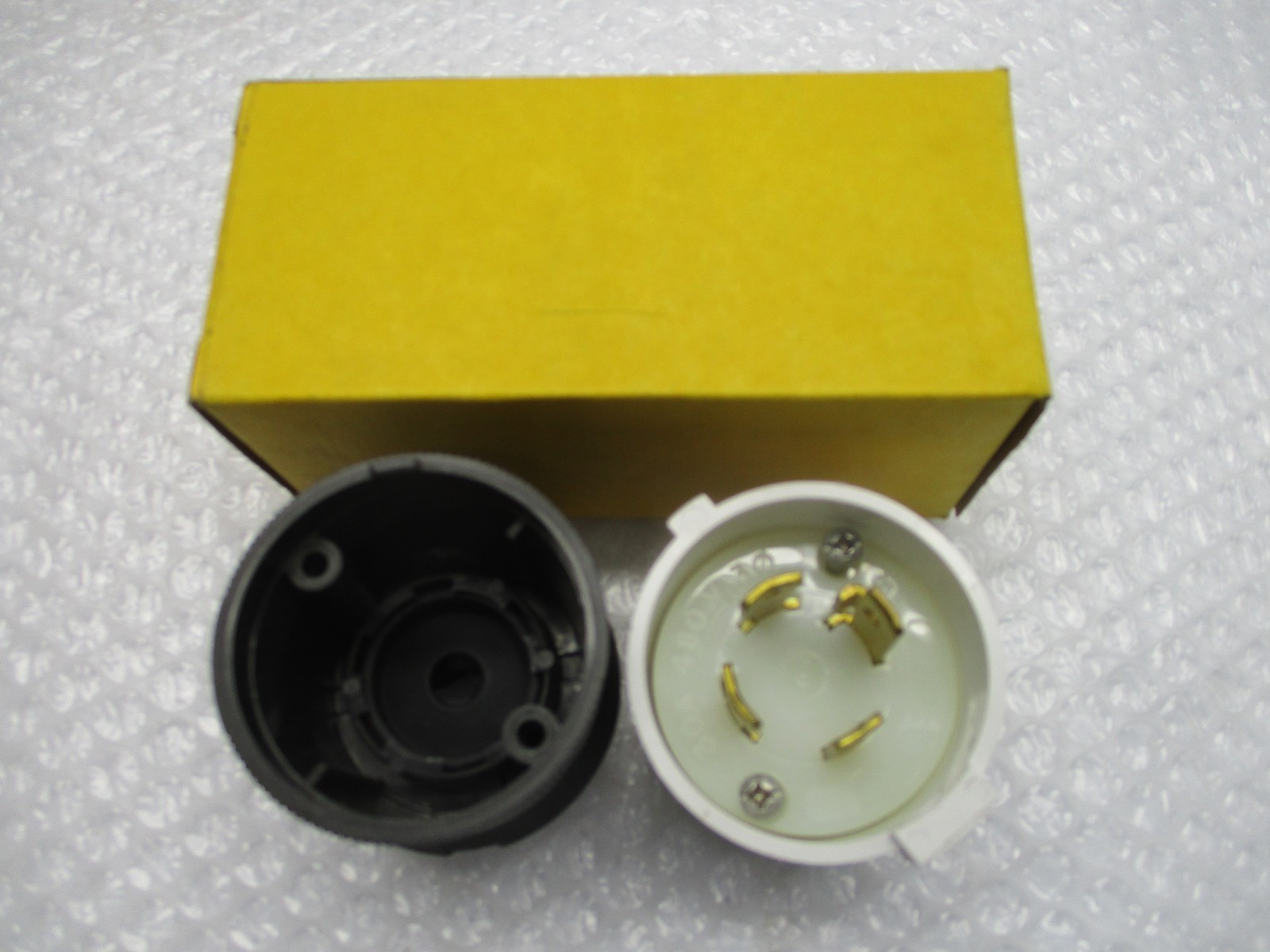 HUBBELL HBL2731S PLUG NSMP