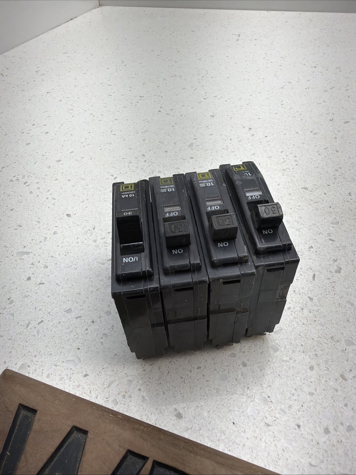 Square D QO130 Miniature Circuit Breaker – 30 A, 1 Pole, 120/240 VAC (Lot Of 4)