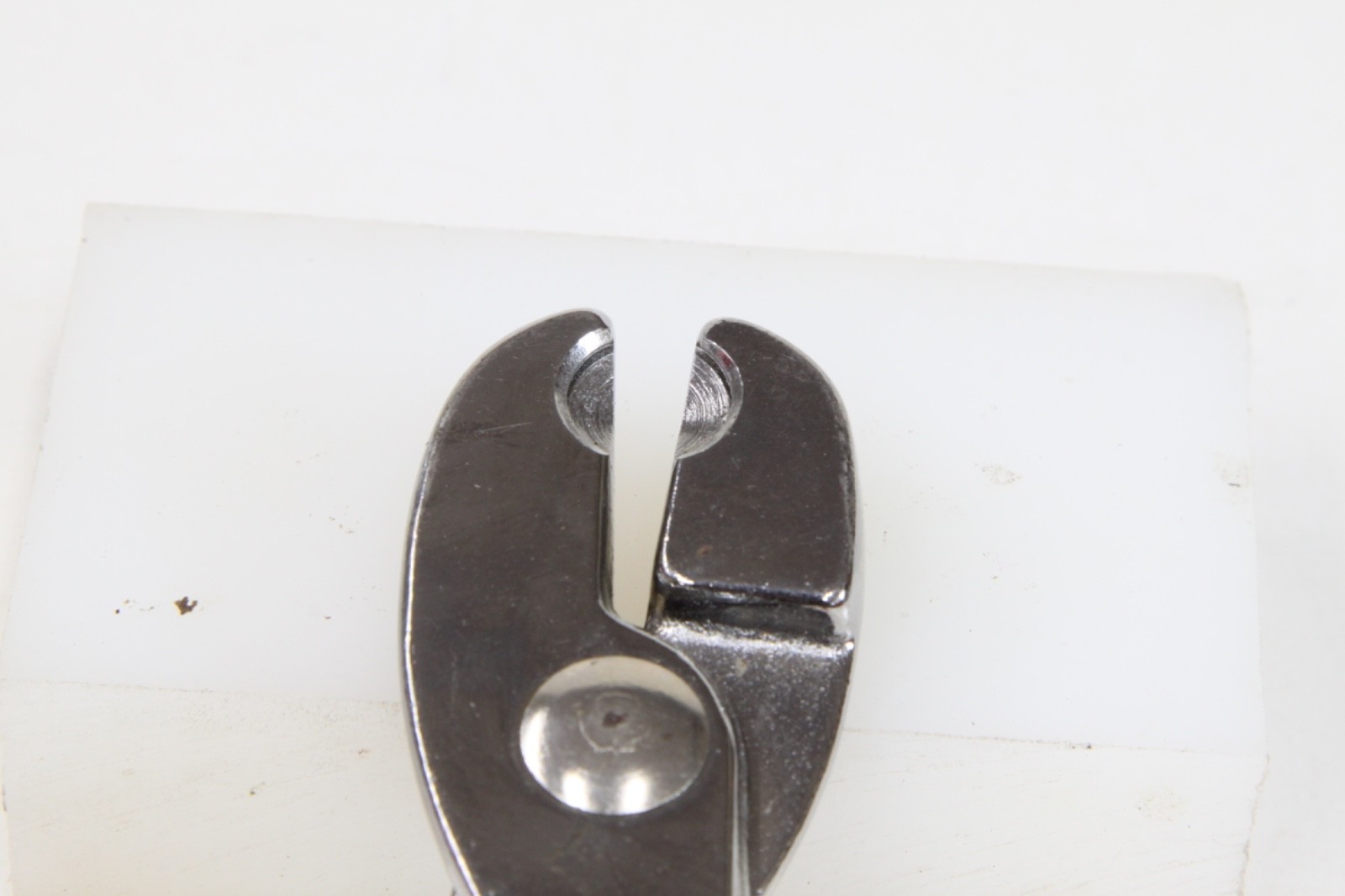 Millipore Sigma Supelco Vial Decapper Pliers for 11 mm Crimped Vials and Bottles