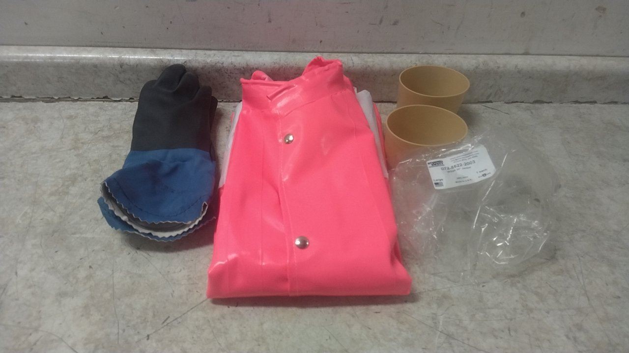 Standard Safety 072-5522-2003 Size L WG20 30 In Front Snap Closure Jacket
