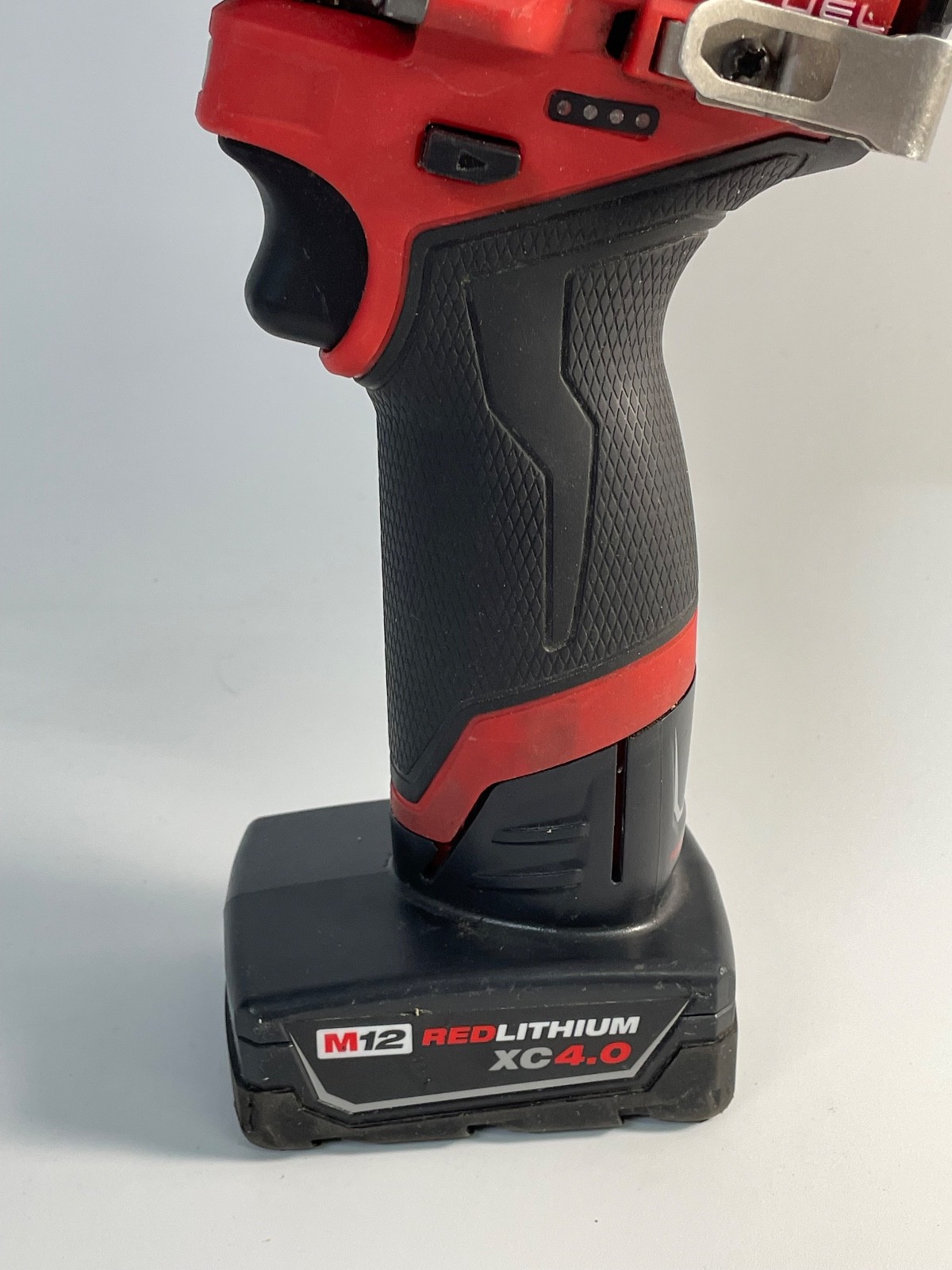 Milwaukee Fuel M12 (3404-20) – 12V 1/2″ Hammer Drill Driver w/ XC 4.0 Battery