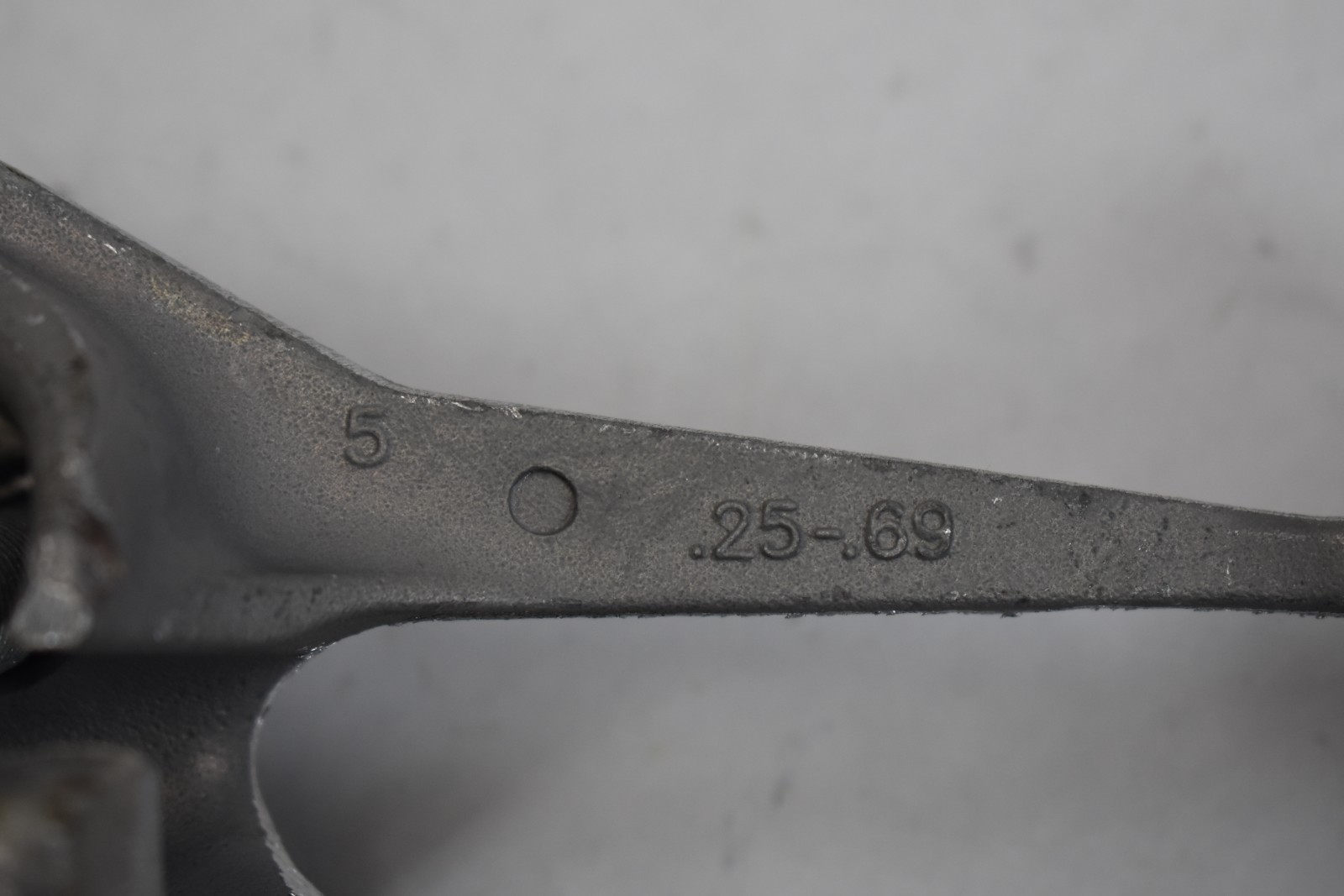Deadend Straight Line Spring Loaded Side Opening 4-336.4 ACSR 2-350 .25-.69