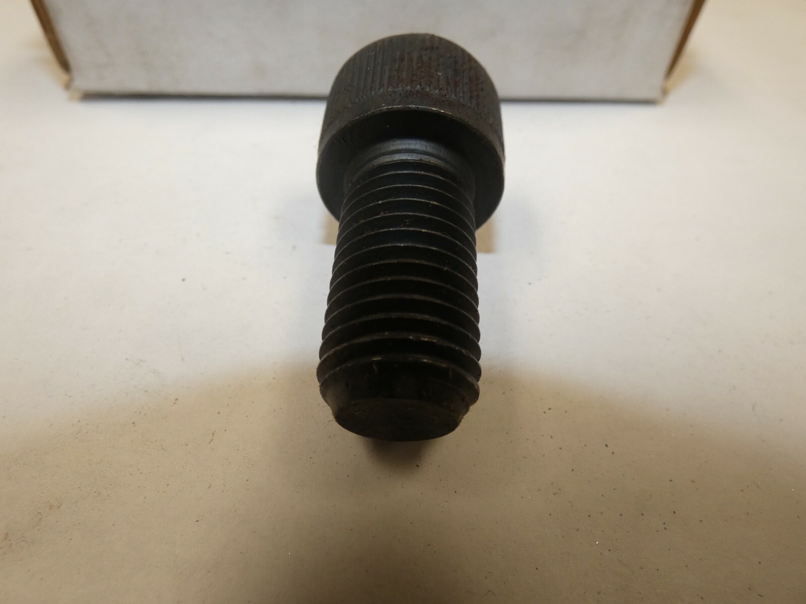 M16-2.0 x 30mm ISO 4762 Hex Drive Class Black Oxide Finish, 5 ct