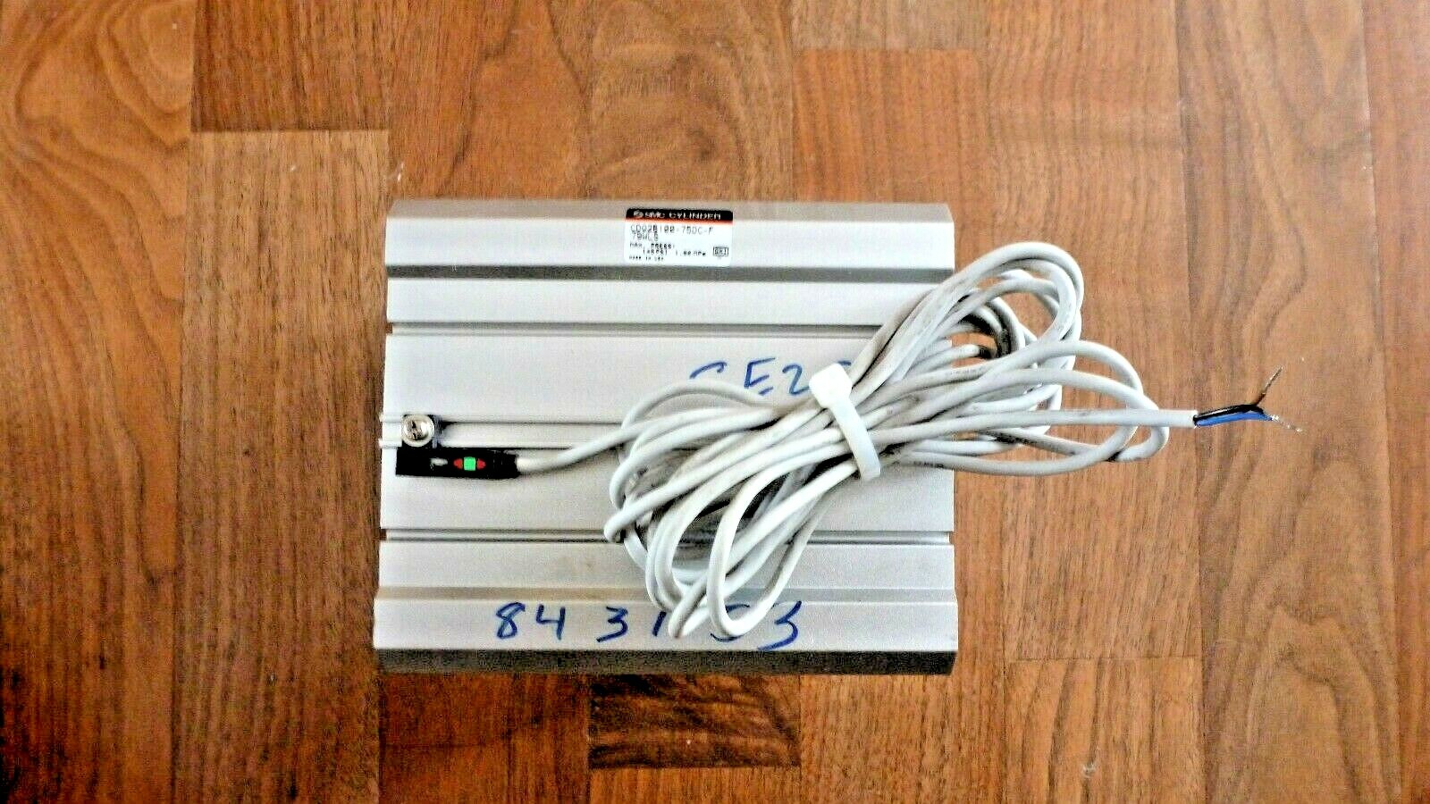 SMC CDQ2B100-75DC-F 79WLS w/ SMC D-F79W SENSOR *New Old Stock*