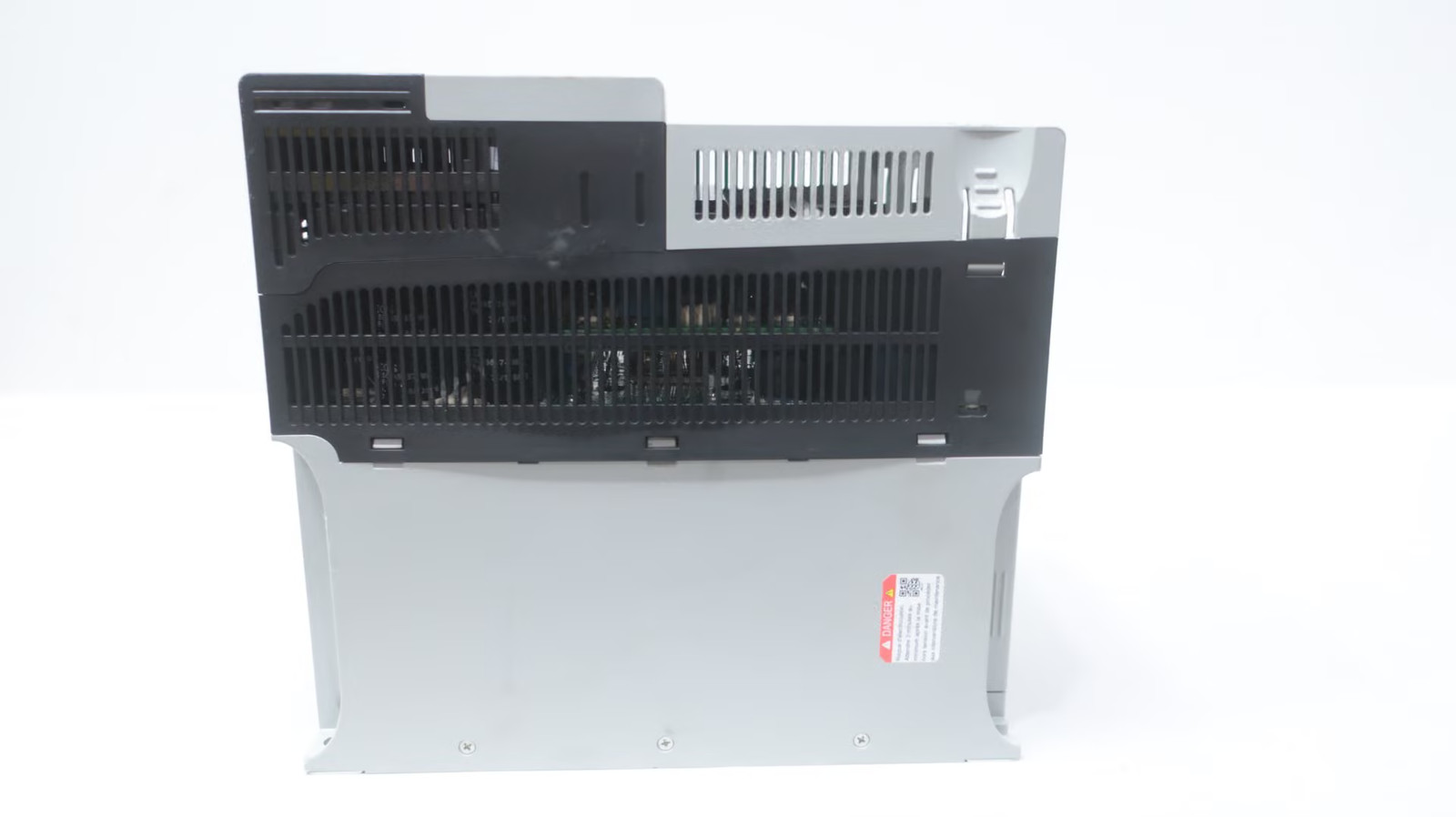 Allen Bradley 25B-D037N114 Powerflex 525 Drive 25hp 323-528vac 0-460vac 0-500hz