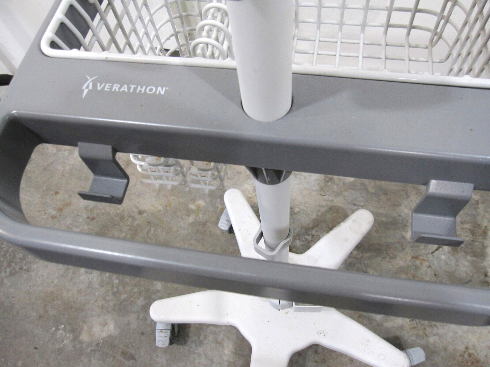 Deluxe Rolling Cart for Verathon 0570-0338 GlideScope Video Laryngoscope Monitor