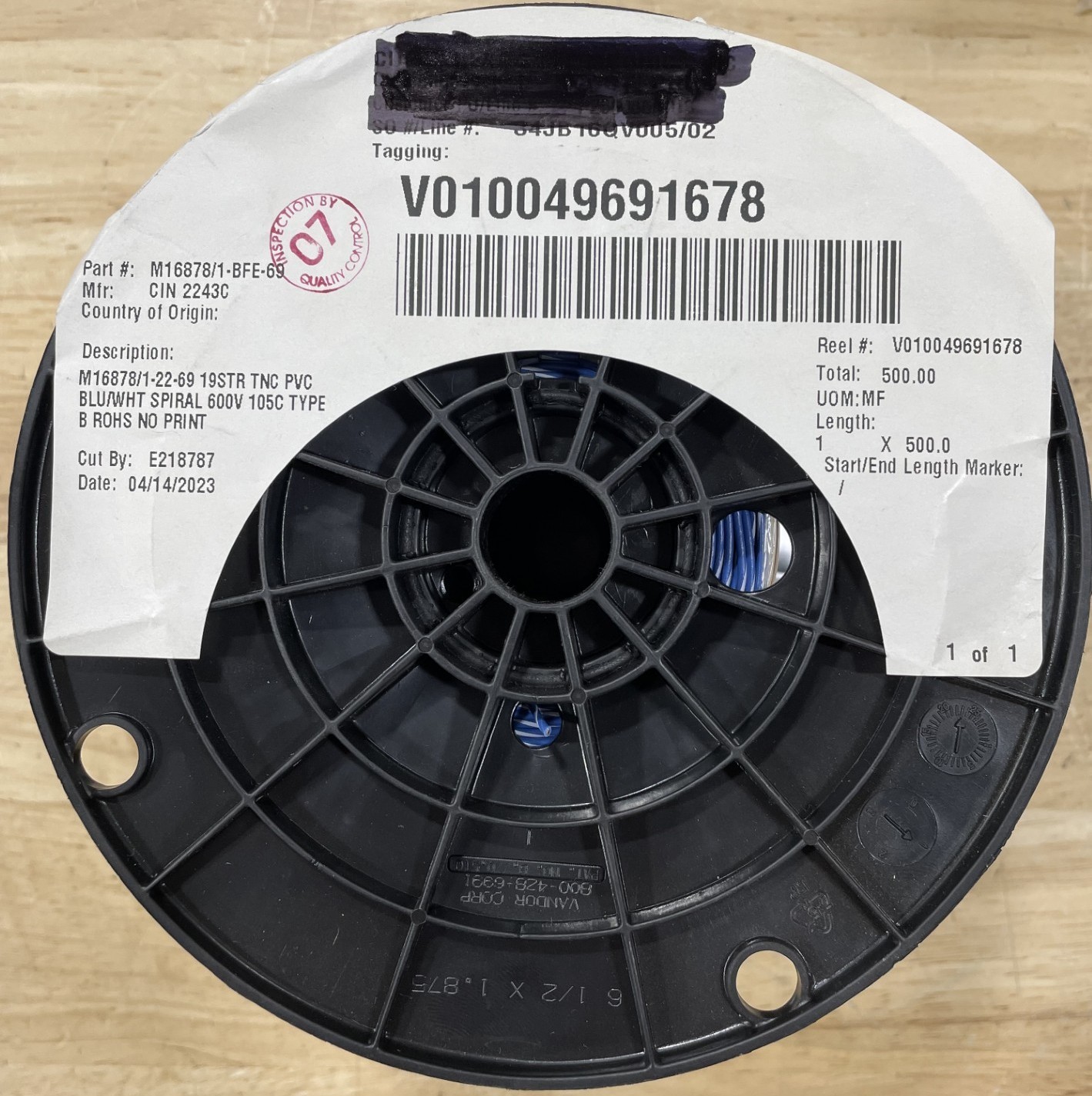 Anixter M16878/1-BFE-69 Type B Lead Wire, 19/34, 22AWG, 600V, Blue/White, 500 ft