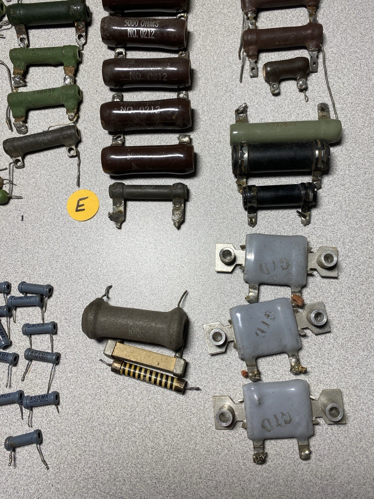 Mixed Lot 50+ VTG Wirewound Ceramic Power resistors Ohmite Vitrohm Mallory Asama