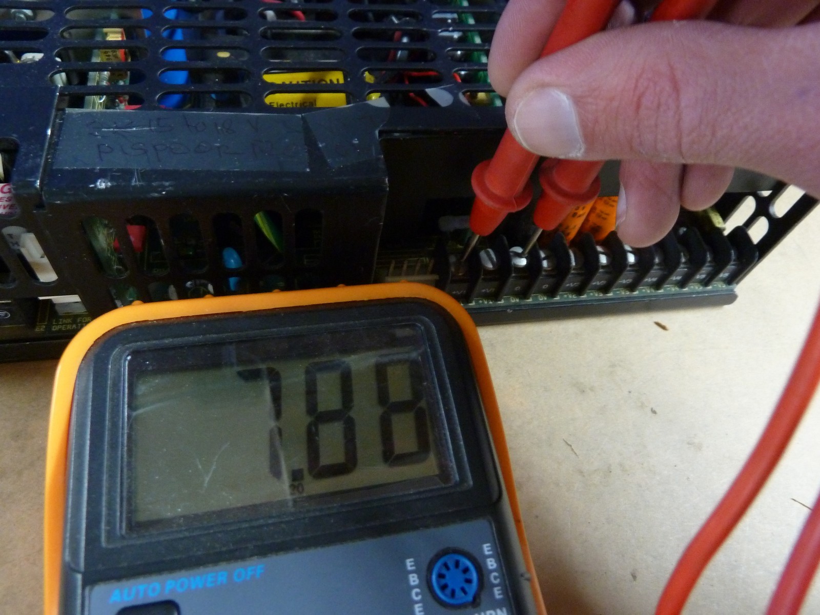 Farnell instruments power supply 8V 16V DC [T4]