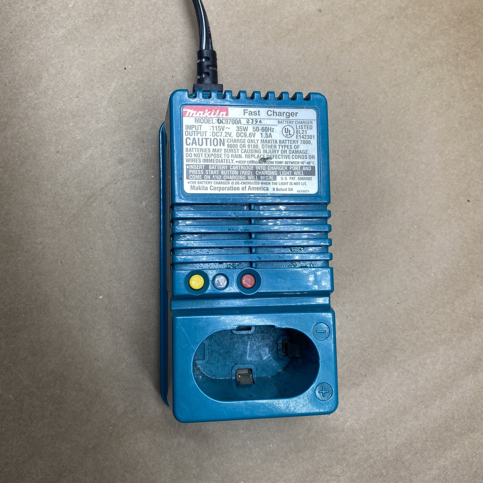 Makita DC9700A 7.2V-9.6V Fast Battery Charger for NiCd NiMH Power Tools