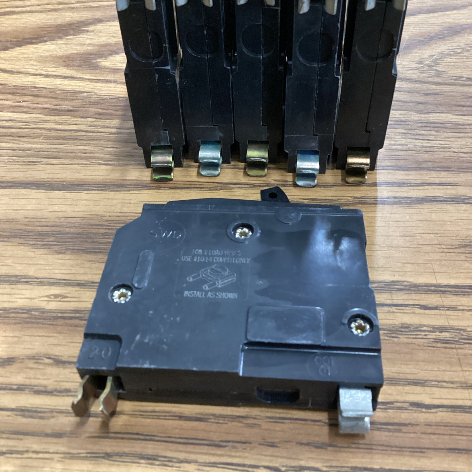 Lot Of 6 QO120 SQUARE D 1P 20A 120V CIRCUIT BREAKER Used
