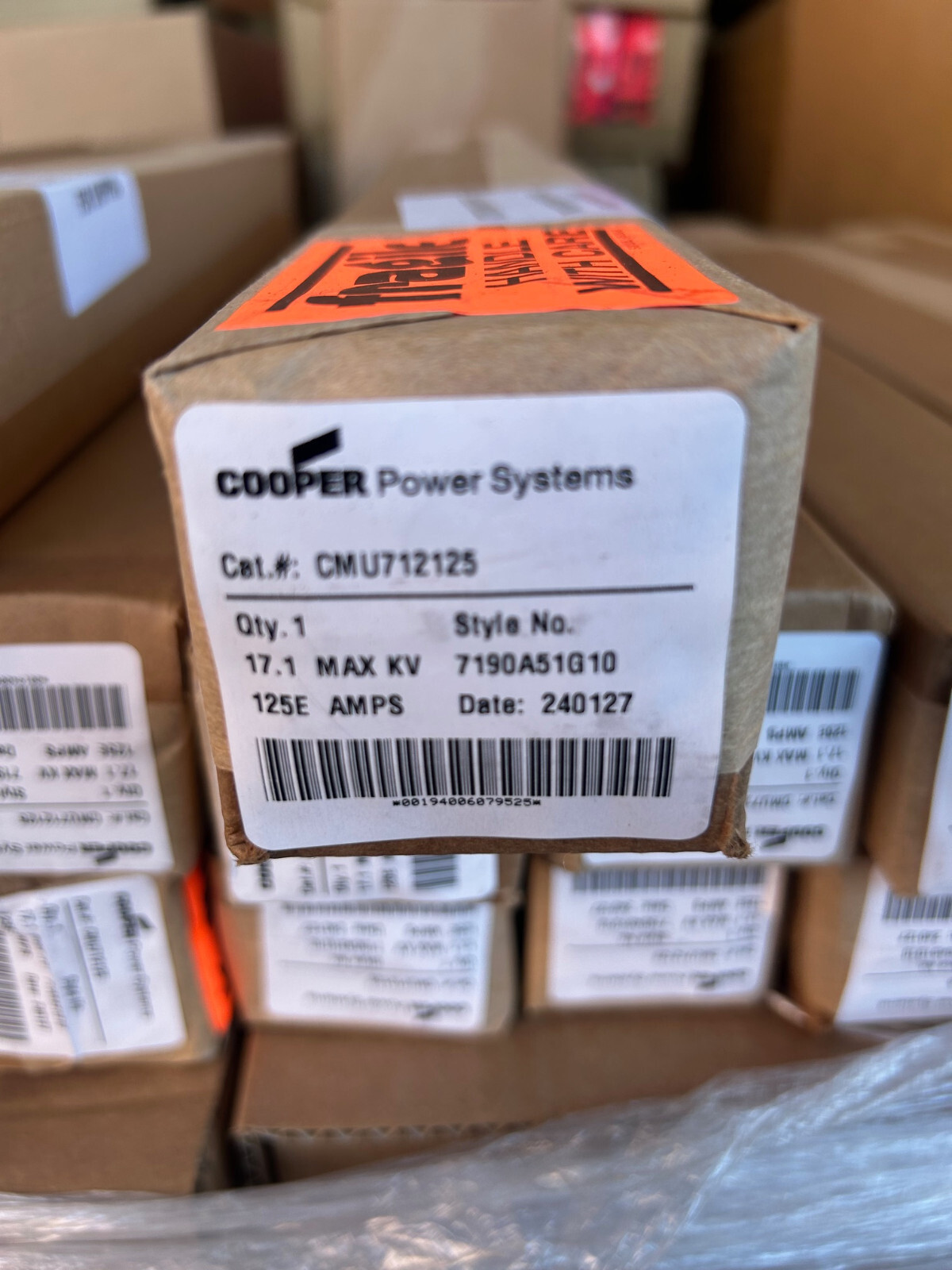Cooper Fuse 17.1 Max KV 125E Amps CMU712125 7190A51G10 electrical breaker Eaton