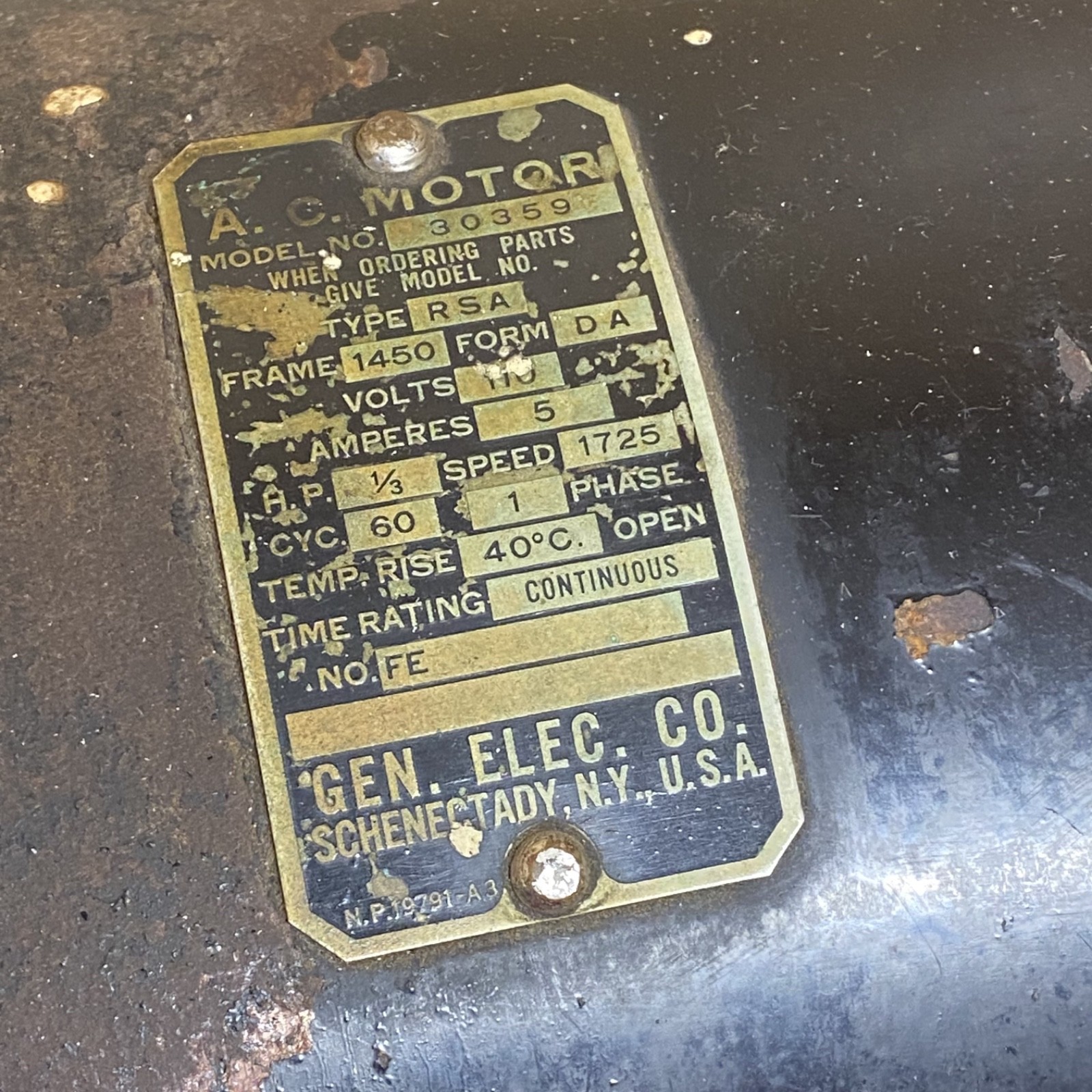 Vintage GE Electric Motor 1/3 HP 1725 RPM Type RSA Frame 1450 Bullet Style 110V