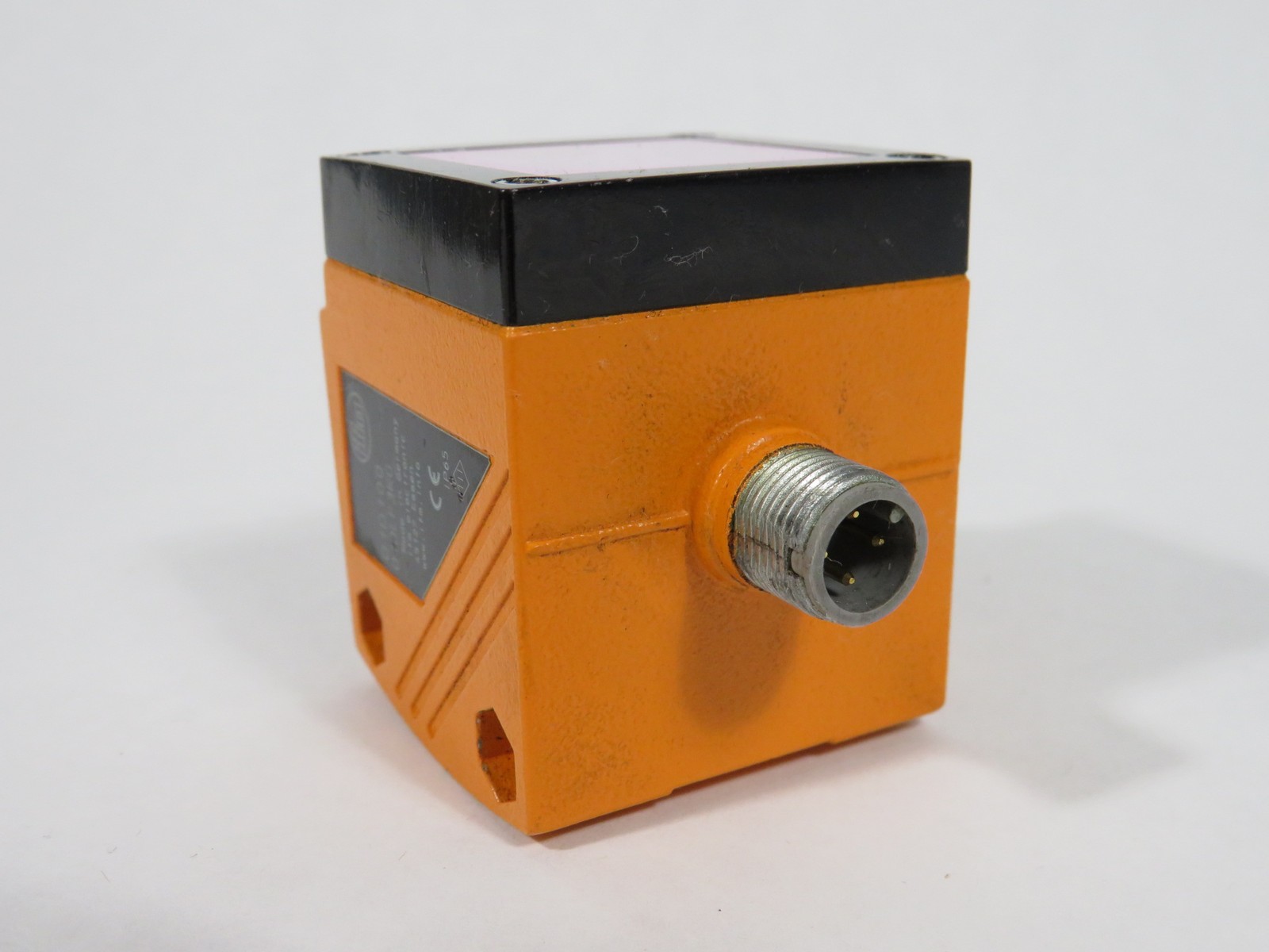 IFM O1D100 O1DLF3KG Photoelectric Distance Sensor 18-30VDC 200mA 0.2-10m USED
