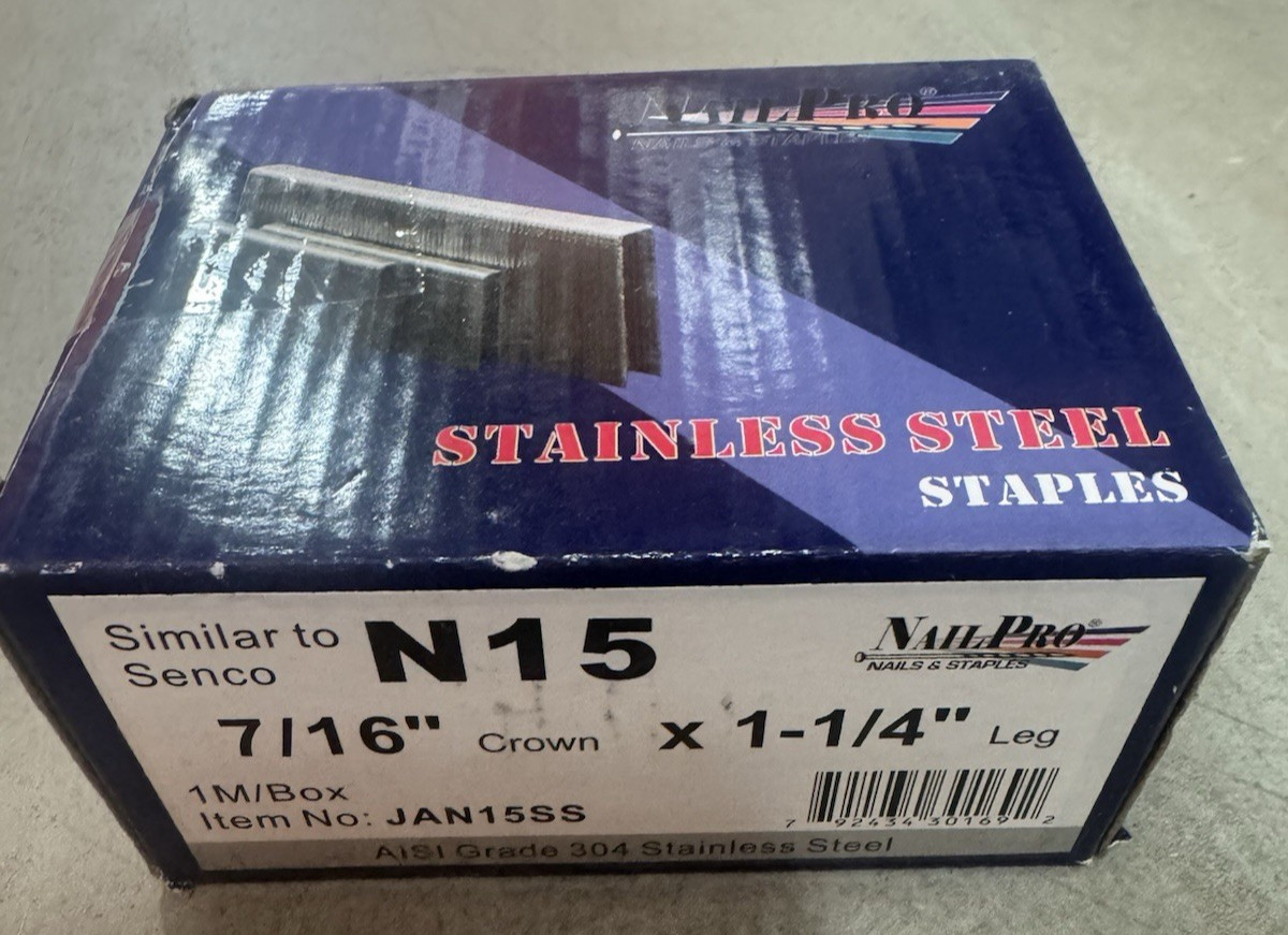 NailPro 7/16″ Crown x 1-1/4″ Leg Stainless Steel – 1,000 pcs. of Staples JAN15SS