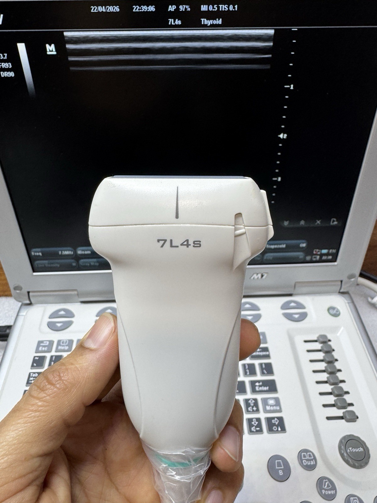 Mindray M7 With Linear Transducer 7L4S (YOU WILL RECEIVE WHAT IS IN THE PICTURE)