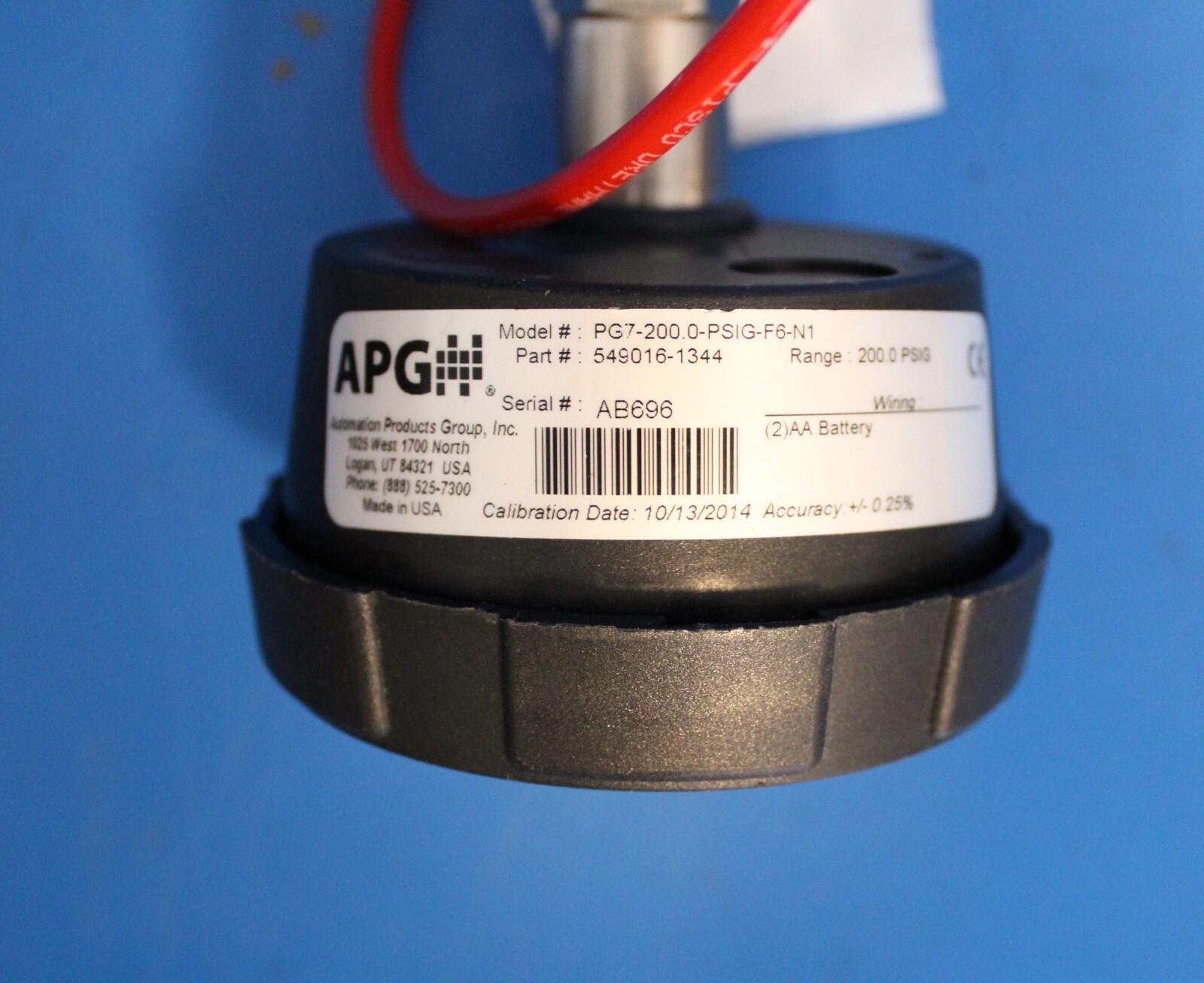 APG PG7 Series Digital Pressure Gauge, 0 to 200 psig, 3.25″ dial, ¼ to 18 NPTM b