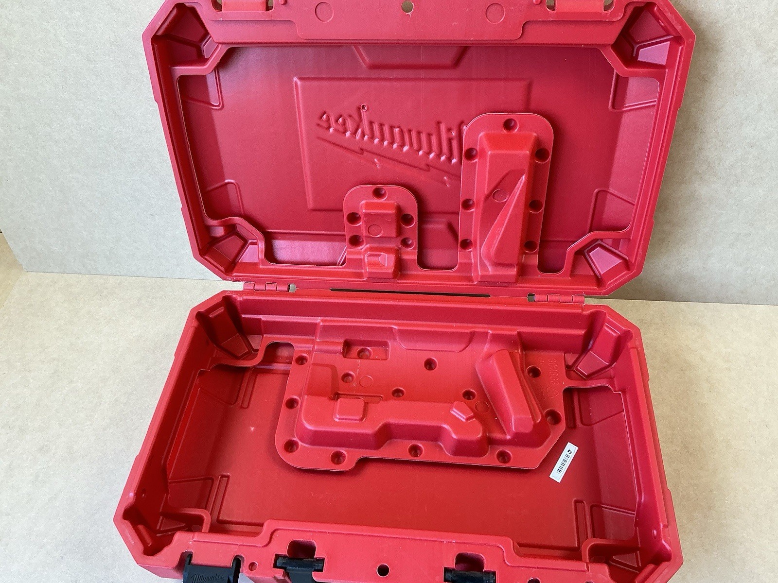 Milwaukee 5262-21 8-Amp Corded 1″ SDS D-Handle Rotary Hammer CASE ONLY!!