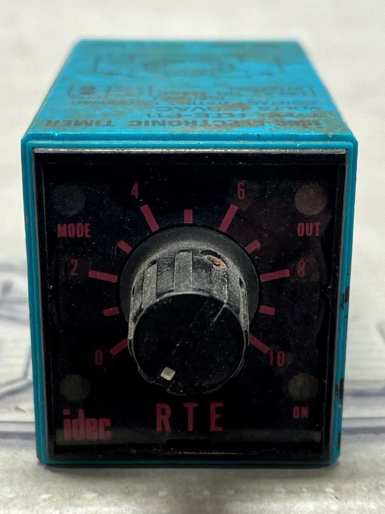 IDEC RTE-P11 Electronic Timer 120VAC