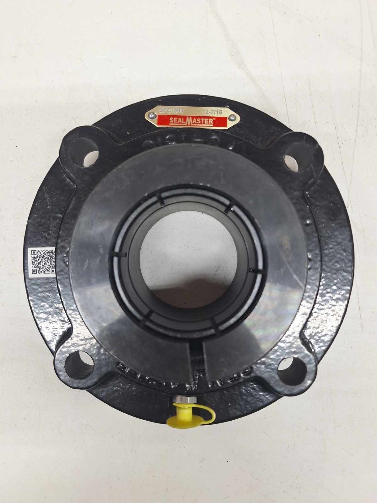 Sealmaster SFC-39T Flange Mount Bearing. 2 7/16 inch bore Squeeze Lock