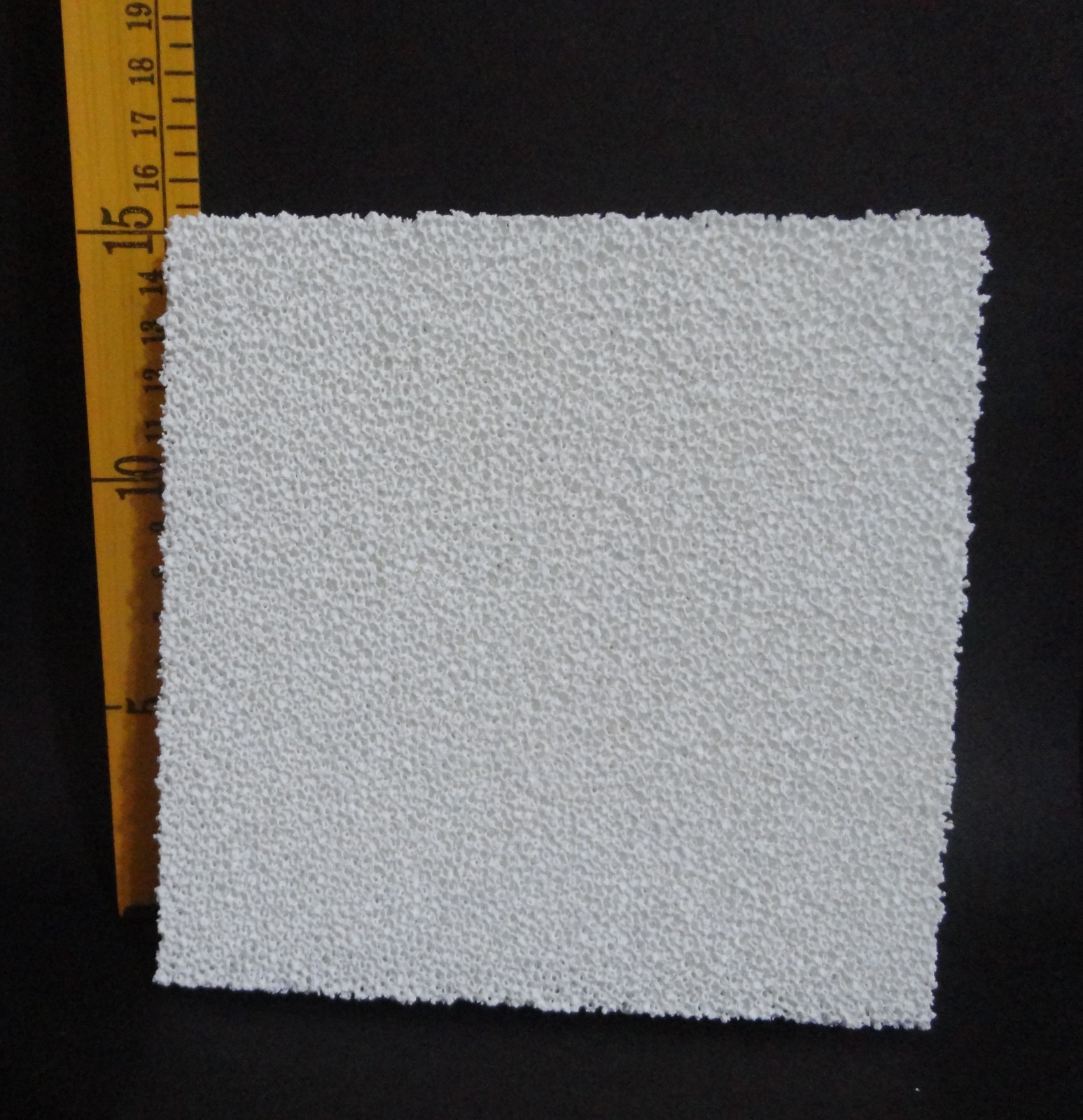 ONE 6″ x 6″ HIGH PURITY RECTANGULAR RETICULATED SPONGE ALUMINA 30 ppi No. 821