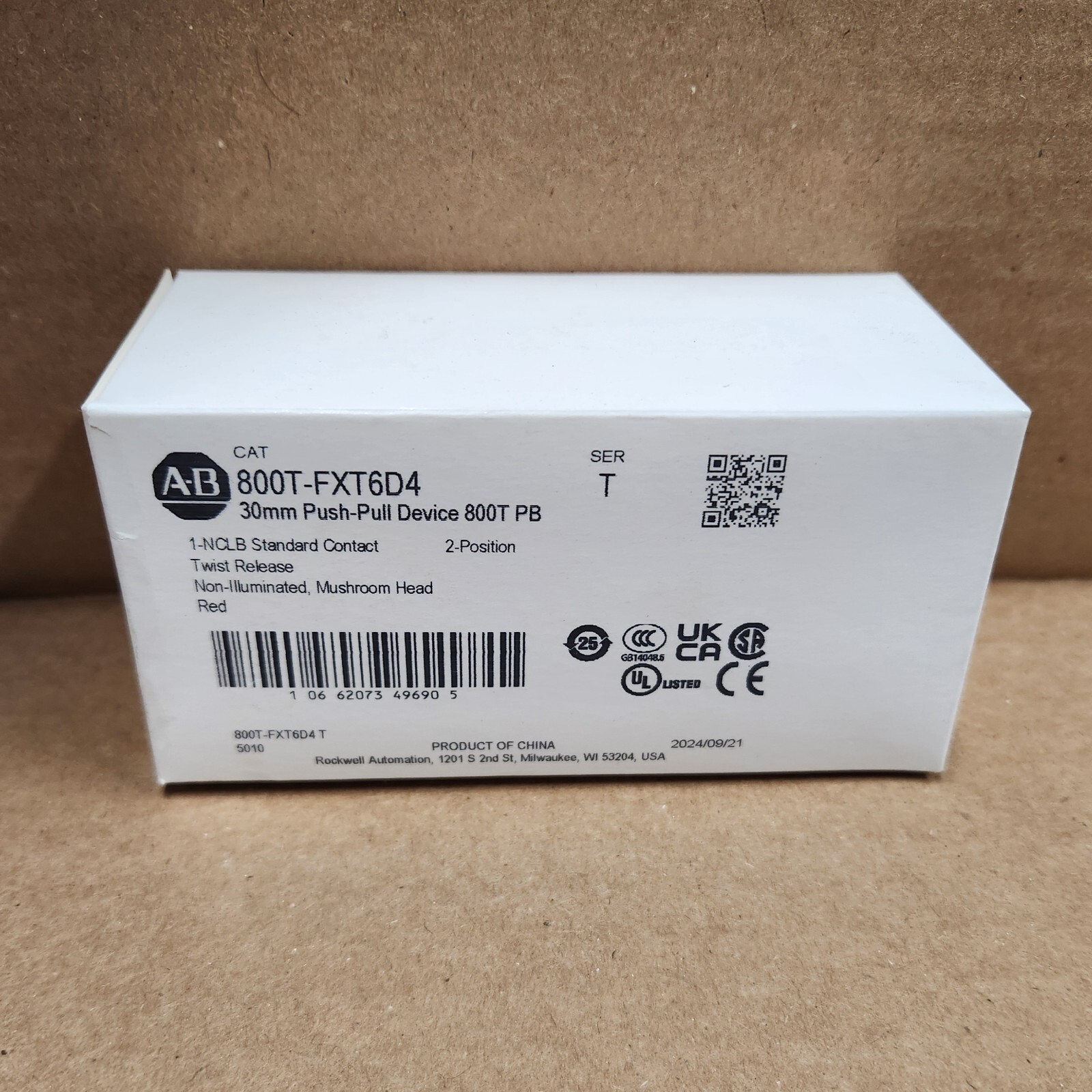 New Allen-Bradley 800T-FXT6D4 * 30mm Push-Pull Device, Red, Non-Illuminated